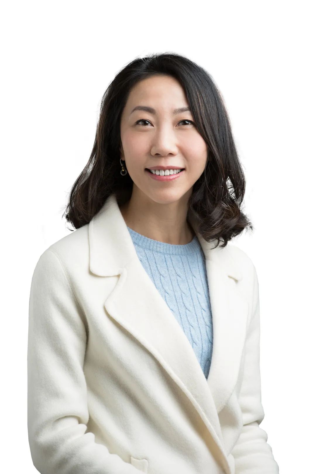 朱惠萍（Wonnie Chu）   高騰國際固定收益董事總經理  一、最近債市發生了甚麼？  近期華晨、永煤的違約引發市場擔憂，信用債市場風波再起。從歷史上看，中國正在循序漸進的打破剛兌，過去市場也已經歷幾輪影響較大的信用債違約事件：2014年超日債，2015-2016年如中國中鋼、中鐵物資、東北特鋼等過剩產能國企違約，2016年後資質較差的民企開始常態違約。違約對債市而言已不再陌生，但爲何這次違約市場聚焦如此之高呢？  在過往幾輪違約潮後，市場已變得更爲謹慎理性，也更關注信用資質本身，而非單純“信仰”，但在本輪違約事件中，市場投資者發現了逃廢債的影子、例如企業劃撥資產後便發生違約債券，這使得投資者擔憂廣泛的學習效應，引發企業“主動”違約潮，因此不少資質有所瑕疵的債券都被投資者大量恐慌性拋售，從而放大了市場的衝擊。  近兩年隨着自媒體的興起，本輪事件引發的社會關注度大幅提高。但不論從違約的級別和目前對市場帶來的衝擊來看，實質影響均遠遠低於2015-2016年國企首次違約給市場帶來的震撼。（本輪曝光的“踩雷”機構數量也遠遠低於2015-2016，而信用債的拋售範圍和力度蔓延...