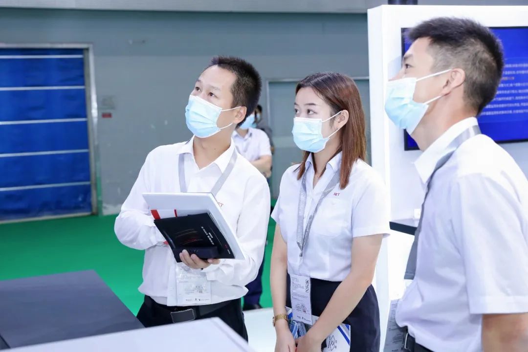 On September 23-25, the 5th Asian Electric Power and Smart Grid Exhibition was held at the Guangzhou China Import and Export Fair Complex. Changfei Optical Fiber & Cable Co., Ltd. (hereinafter referred to as “Changfei Company”, stock code: 601869.SH, 06869.HK) brought products and demonstration solutions such as OPGW and ADSS optical cables commonly used in electric power, Bay-series optical fiber, optical cable online monitoring systems, and distributed optical fiber temperature measurement systems, etc. to the exhibition.  Swipe left and right to view the gallery Power cable solutions Power communication is the foundation of ubiquitous Internet of Things and smart grids. Changfei provides complete cable solutions based on OPGW, OPPC, ADSS and other products for power communication. Combined with Changfei's diverse optical fiber series products, Changfei's OPGW and OPPC products have the advantages of a larger number of optical fiber cores and a longer transmission distance, which can greatly reduce construction, operation and maintenance costs. Bay series optical fiber Changfei's high-performance, high-quality, and widely connected Bei series optical fiber has various optical fiber products covering all scenarios from access networks to backbone networks, from land to ocean, and has formed an optical fiber brand with independent intellectual property rights and strong quality competitiveness using eBay, Chaobei, Liangbei, Quanbei, etc., to meet the connectivity needs in multiple scenarios. Optical cable online monitoring system The optical cable line automatic monitoring and protection system is an intelligent system for the management and maintenance of optical fiber networks. It has optical cable monitoring, alarm, fault analysis, positioning, fault management...