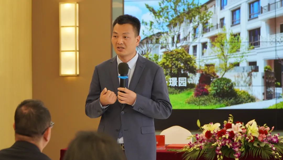 First entry to Haining | Binjiang Service signed a strategic cooperation agreement with Wancheng Group