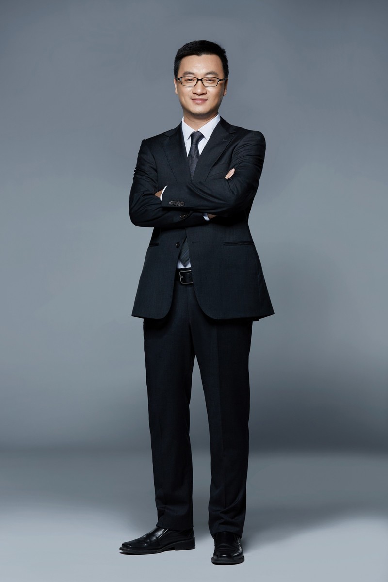 KE Holdings co-founder Peng Yongdong serves as chairman and CEO, while Zu Hui is named "Eternal Honorary Chairman".
