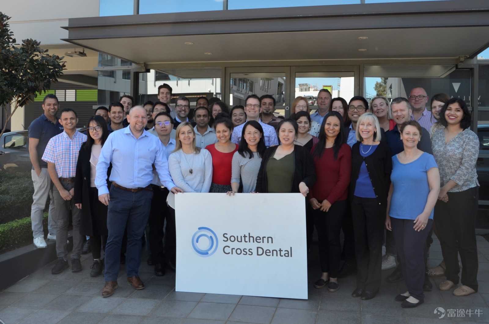 Hyundai Dental Group actively explores the Australian denture market and has 5 well-known local brands