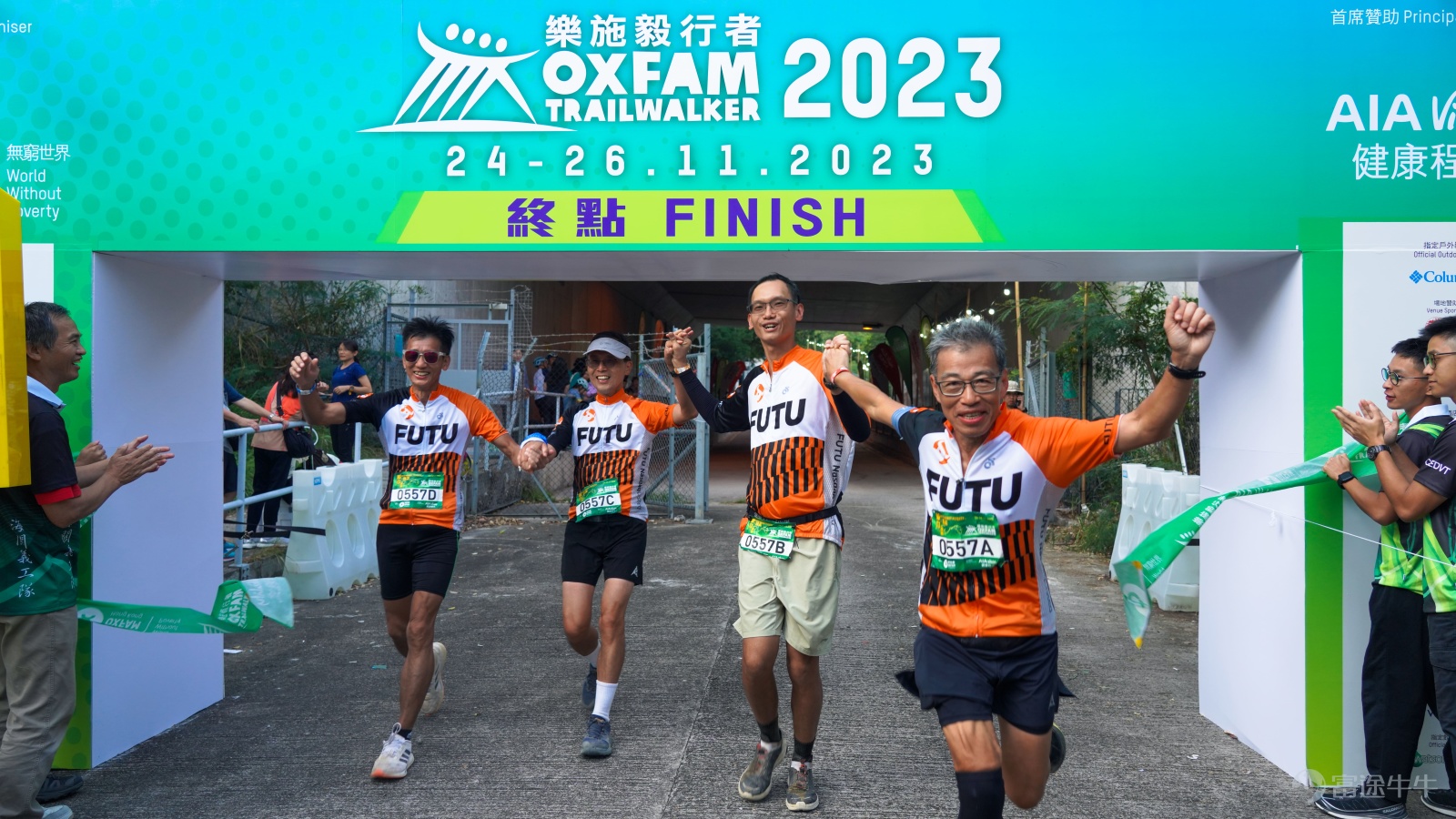 Futu 557 team finish line (average age 56)
