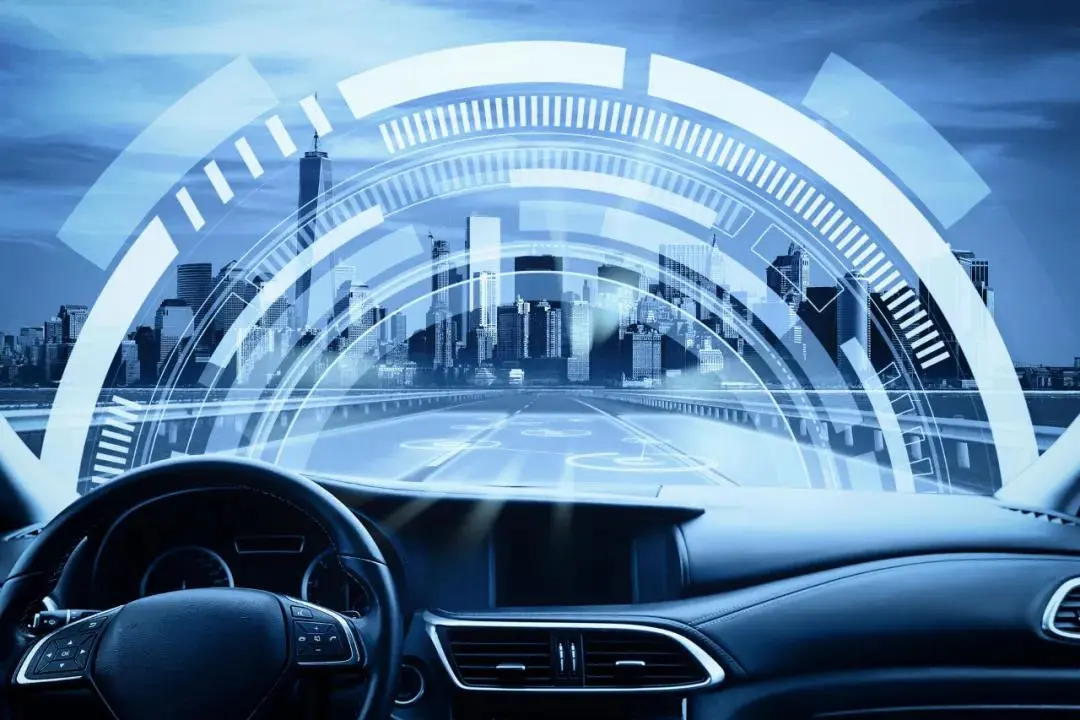 This article is from "Bullet Finance," authored by Xingzhe and edited by Dan Zong. The "Big Three" of the new EV manufacturers—NIO, Xpeng, and Li Auto—released their Q3 2021 financial results in November. From a data perspective, all three companies are showing signs of improvement: losses have narrowed, and vehicle deliveries are steadily increasing. First, let's look at Li Auto.$Li Auto (LI.US)$According to its Q3 2021 financial report, total revenue for the quarter reached RMB 7.78 billion, up 209.7% from RMB 2.51 billion in the same period last year and up 54.3% from RMB 5.04 billion in the previous quarter. Notably, vehicle sales revenue in Q3 amounted to RMB 7.39 billion, representing a 199.7% increase from RMB 2.46 billion in the same period last year. In addition to a significant increase in total revenue, the company posted a gross margin of 21.1% for vehicles in the third quarter, with overall gross margin reaching 23.3%, compared with 19.8% in the same period last year and 18.9% in the previous quarter. Such a gross profit margin puts it in a leading position among the "Big Three" of the new EV forces, while NIO, which ranks second in gross profit margin,$NIO Inc (NIO.US)$, in the third quarter of 2021, the gross profit margin for complete vehicle sales was 18%, while Xpeng during the same period$XPeng (XPEV.US)$Its gross margin is only 14.4%, which is still below the average of 18.68% for these two new-energy vehicle manufacturers. In addition, all three companies set record vehicle delivery volumes in the third quarter: Li Auto delivered 25,116 units, Nio...