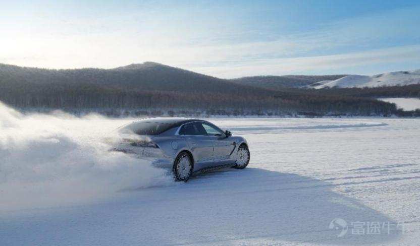 Look forward to the U7 unveiling of the actual car at the Beijing Auto Show, and use the revolutionary technology Yunnan-Z for the first time