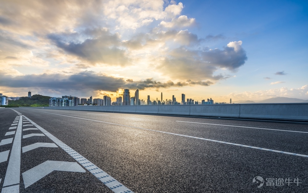 Macroeconomic Market Update In April, the U.S. macroeconomic environment reflected a cautious yet divergent market sentiment. U.S. Treasury yields rose further amid persistently elevated energy prices, and the yield curve modestly exhibited a bear flattening pattern. The yields on 2-year and 10-year U.S. Treasuries climbed to 3.87% and 4.37%, respectively, narrowing the 2s10s spread to approximately 50 basis points. At its April FOMC meeting, the Federal Reserve held rates steady at 3.50%–3.75%, but unusually significant internal dissent emerged—three members leaned hawkish while one leaned dovish—highlighting growing uncertainty over the future policy path and reinforcing market expectations of a 'higher-for-longer' interest rate regime. Inflation dynamics remained mixed. The headline Consumer Price Index (CPI) rebounded sharply, driven by a surge in gasoline prices, while core inflation remained relatively contained, although shelter costs continued to show slightly elevated momentum. Meanwhile, labor market signals also diverged: nonfarm payroll additions remained robust, but prior-month figures were revised downward, and the labor force participation rate declined—indicating that while the U.S. economy remains broadly resilient, growth momentum is beginning to show signs of imbalance. Credit Strategy and Portfolio Adjustments The Asian credit market reversed the widening of credit spreads and negative returns observed in March, with both investment-grade (IG) and high-yield (HY) bonds posting significant...