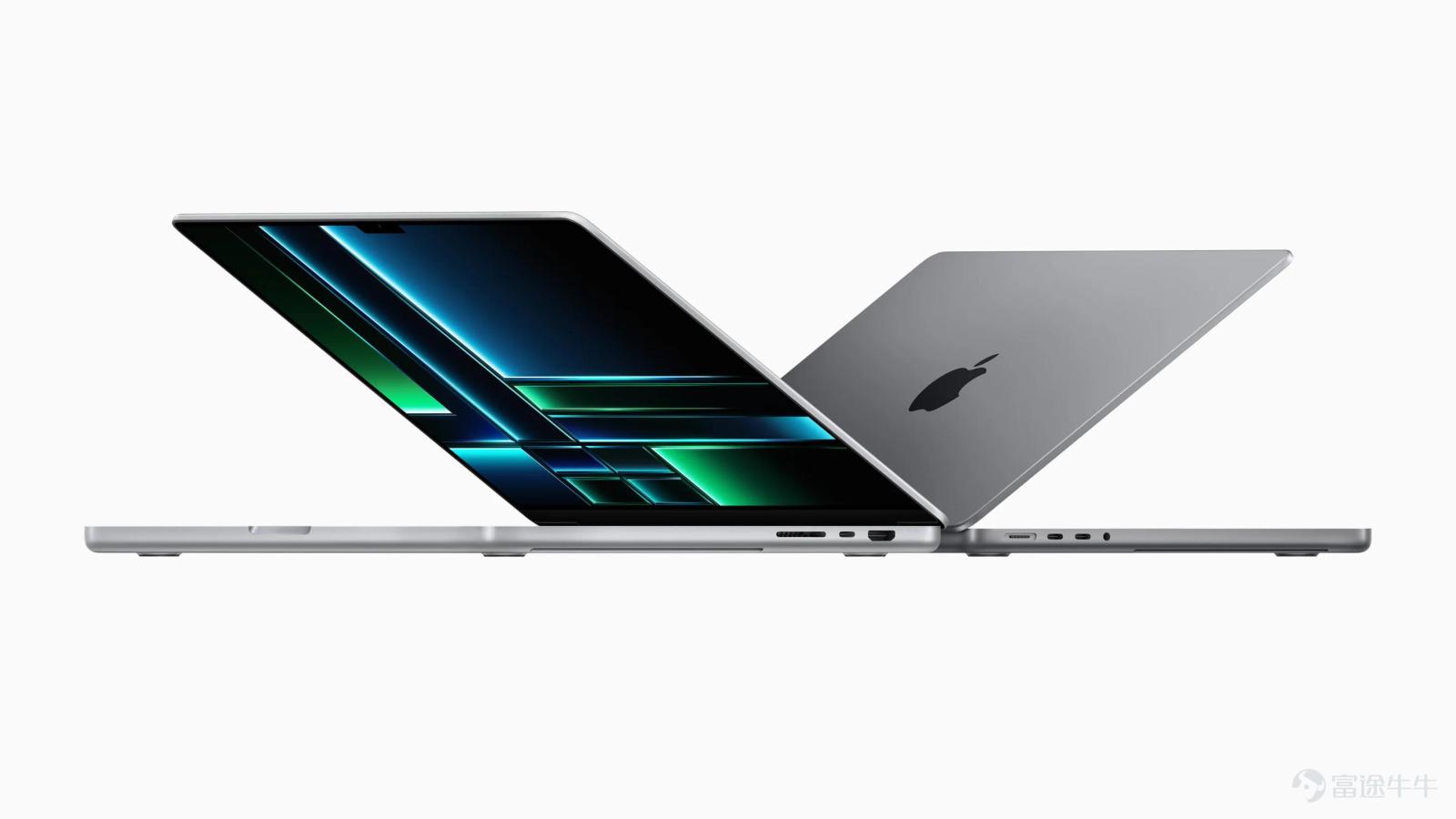 雷科技發現，下一代MacBook Pro的消息，最近密集起來了。綜合AppleInsider、彭博社古爾曼等多方爆料，蘋果這次把MacBook Pro拆成了兩條產品線：一款沿用現有模具的標準款，另一款是全新設計的OLED觸控屏版本。 如無意外的話，新款MacBook Pro將於年底發佈，時間要晚於iPhone 18 Pro。此前一直活在爆料裏的觸控MacBook，這次是真的要來了。 MacBook Pro的關鍵升級：芯片和觸控 下一代MacBook Pro標準款14英寸的內部型號爲J804，延續了M5款J704、M4款J604的命名習慣。蘋果給它準備的升級很簡單：換芯片，不換殼。其他方面，XDR ProMotion高刷屏幕、六揚聲器、多種接口等，全部保留，起售價也維持在1999美元。按照爆料，它大概率會在2026年年底發佈，搭載的芯片是下一代的M6。 M6這顆芯片，是這款MacBook的最大賣點。它將採用台積電第一代2nm工藝N2，GPU從M5的10核增加到12核，內存帶寬從153GB/s提高到200GB/s，神經網絡引擎性能也...