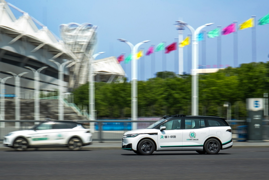 特斯拉Robotaxi發佈來襲：如何抓住新機遇？
