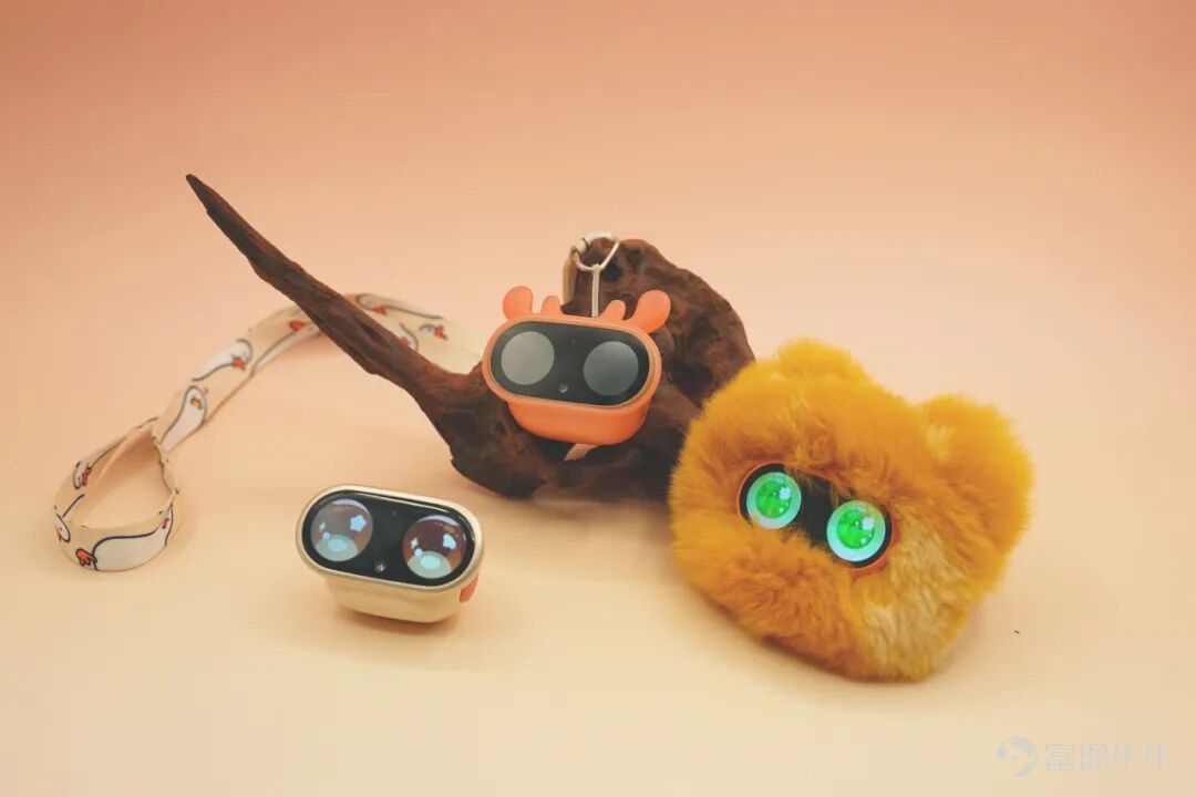 CES goes viral! This world's smallest AI education product turns 'learning' into 'desire'