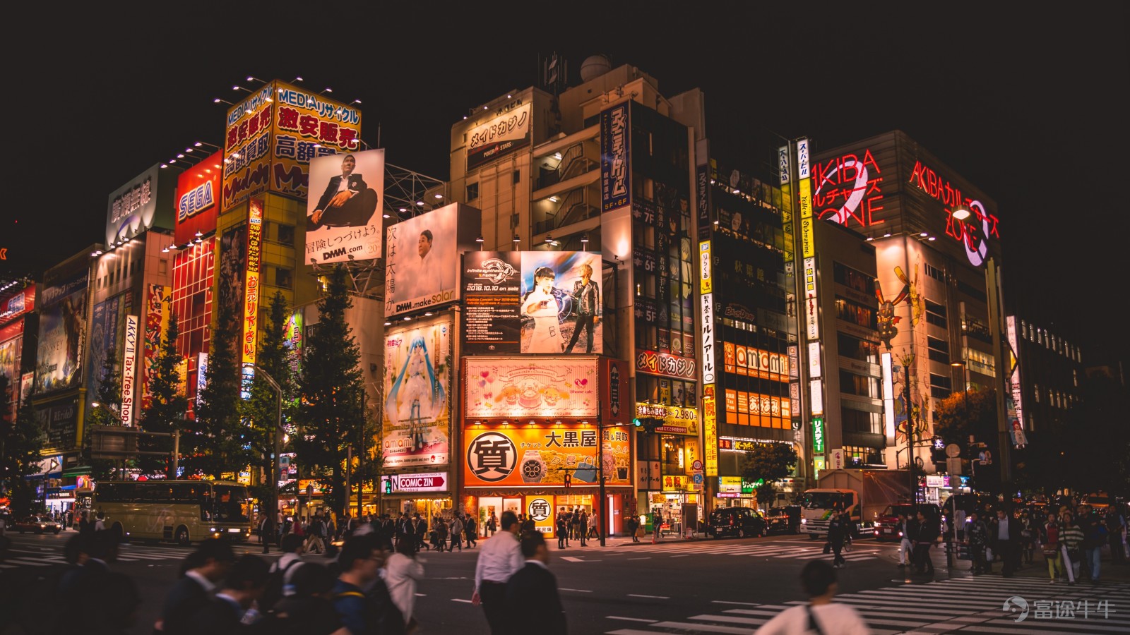 💡Key Takeaways The coordinated U.S.-Japan intervention has effectively curbed the disorderly upward move in USD/JPY in the short term, but historical experience shows thatofficial intervention alone is unlikely to reverse the medium- to long-term trend in exchange rates; the true anchor remains the U.S.-Japan interest rate differential and the policy paths of the Federal Reserve and the Bank of Japan. From a risk-reward perspective, the U.S. and Japan have signaled they are unwilling to tolerate disorderly expansion of USD/JPY above the 164 level,making long positions in USD/JPY significantly less attractive,but barring major fundamental shifts—such as a dovish pivot by the Fed or widespread unwinding of carry trades—the likelihood of the exchange rate directly falling toward 150 or even lower remains limited. In the medium term, closely monitor changes in CFTC net short positions in JPY to assess whether this round of intervention has materially altered market structure. I. Event and Action Timeline 🔍 On the evening of August 2, U.S. Treasury Secretary Bessent stated that the coordinated foreign exchange intervention by the U.S. and Japan had effectively contained disorderly volatility in the yen exchange rate, adding that the U.S. Treasury would not hesitate to participate in further joint interventions. On August 3, Japanese Finance Minister Satsuki Katayama confirmed that the U.S. and Japan had jointly conducted FX market intervention and would continue coordinated action whenever necessary. Step one: On the night of July 30, Japanese authorities conducted yen-buying, dollar-selling intervention, causing USD/JPY to plunge sharplyfrom around 163.5–164 to approximately 158.5–159 in a short period，representing a maximum appreciation of about 3.4%–3.44%，with market characteristics highly consistent with official intervention. Step two: From the night of July 31 into the early hours of August 1, U.S. authorities stepped in...